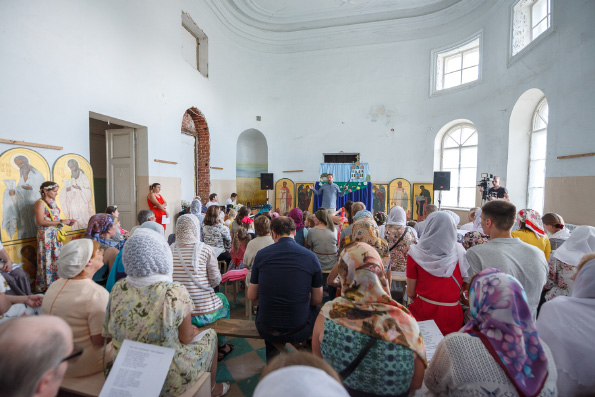 В Новоиерусалимском подворье Казани прошел творческий праздник, посвященный Дню семьи, любви и верности